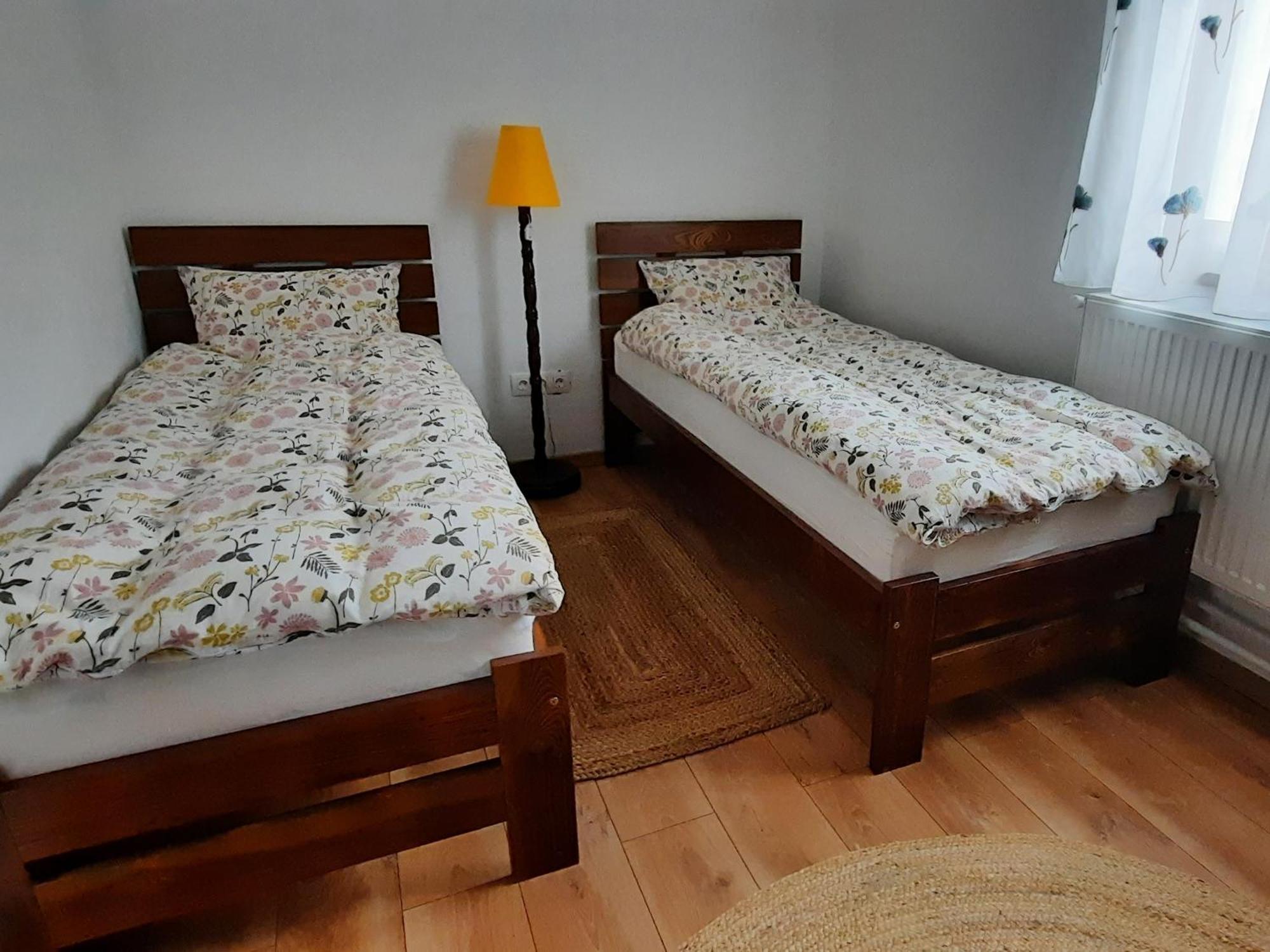 New And Comfortable Two Bedroom House Garana Exteriör bild